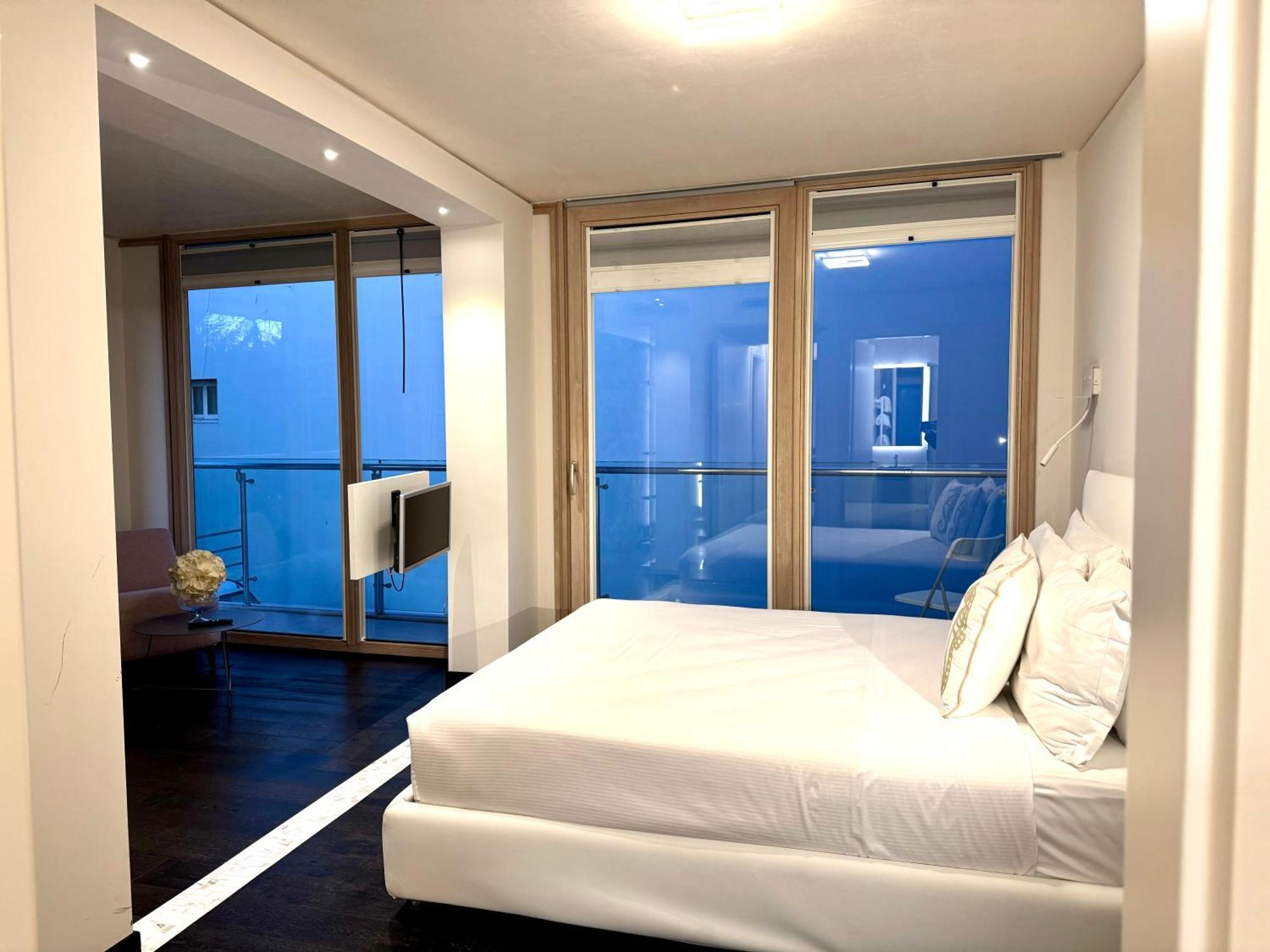 Grand Apartment Sissi Trieste Luaran gambar